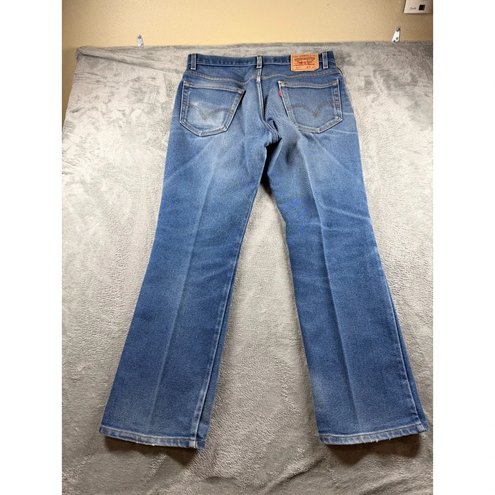 Levis lot pairs